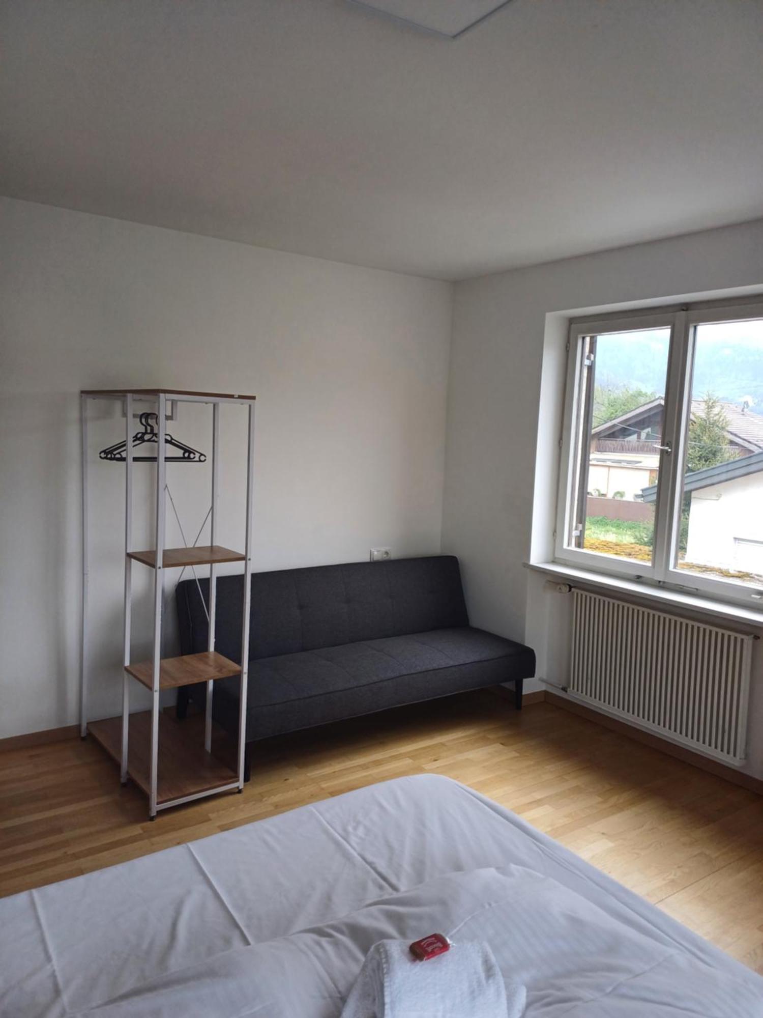 Crown Living Design Apartment - 2 Schlafzimmer - Kueche - Gratis Parkplatz - Abstellraum Fuer Fahrraeder/Ski Mader Экстерьер фото